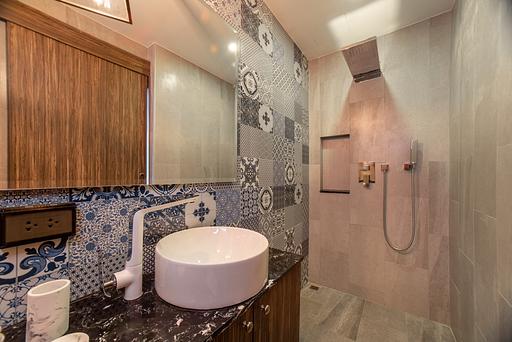 Palmyrah Surin Beach Residence 10