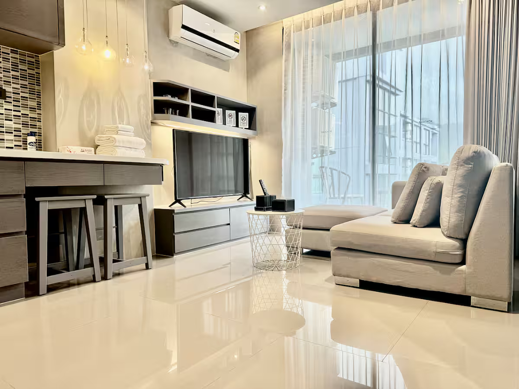 Apartment with panoramic windows on the 7th floor – Kamala Beach – B718