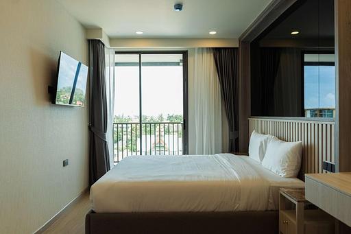 A spacious one-bedroom apartment in the green and peaceful location in The Ozone Oasis, not far from Bang Tao Beach - Фото 8
