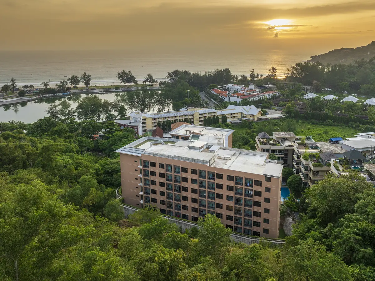 Апартаменты The Proud Karon Beach