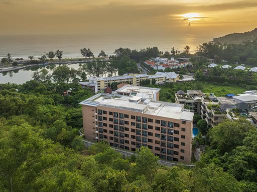 Апартаменты The Proud Karon Beach