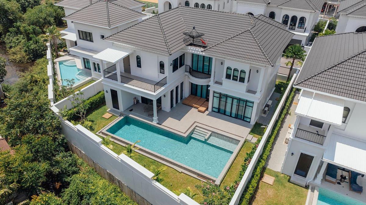 5th element villa