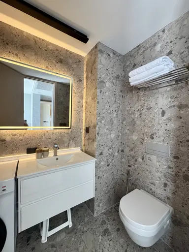 Kora Beach Resort — 2-bed corner unit, leasehold resale - صورة 4