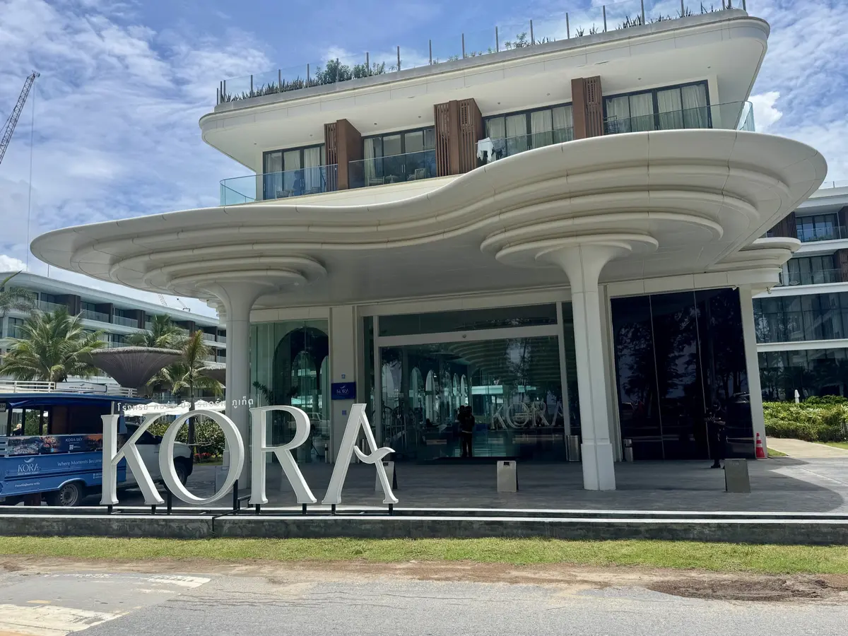 Kora Beach Resort — угловая 2-спальная, переуступка лизхолда
